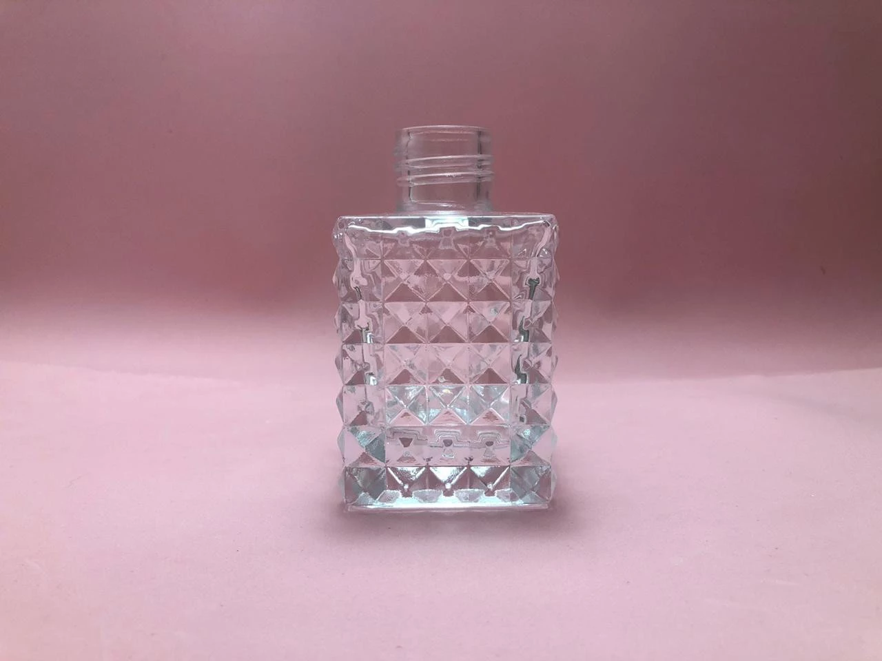 Frasco Vidro Pirâmide - 100ml - Boca 28mm (unidade) 